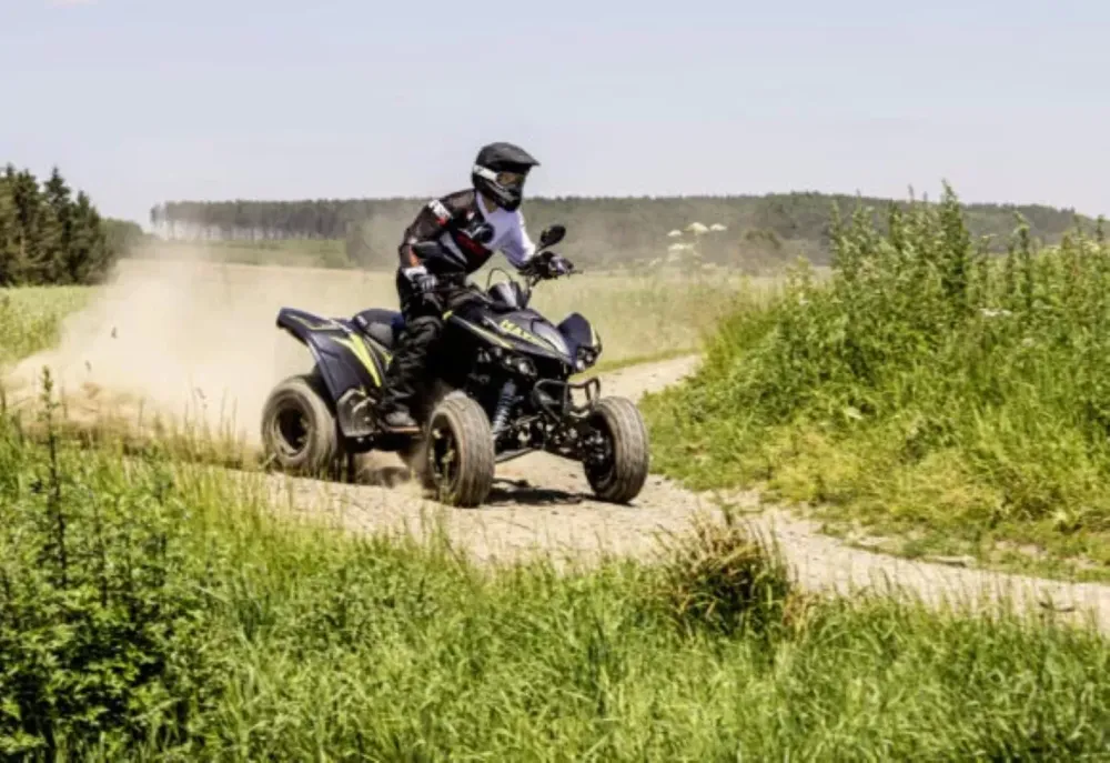 Accessoires motos et scooters à Chimay